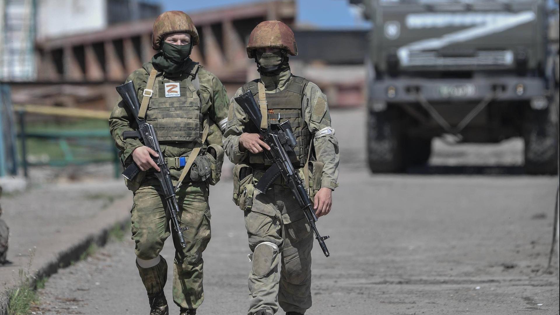 ++ News zum Ukraine-Krieg ++ Russland meldet Einnahme der gesamten Region Cherson