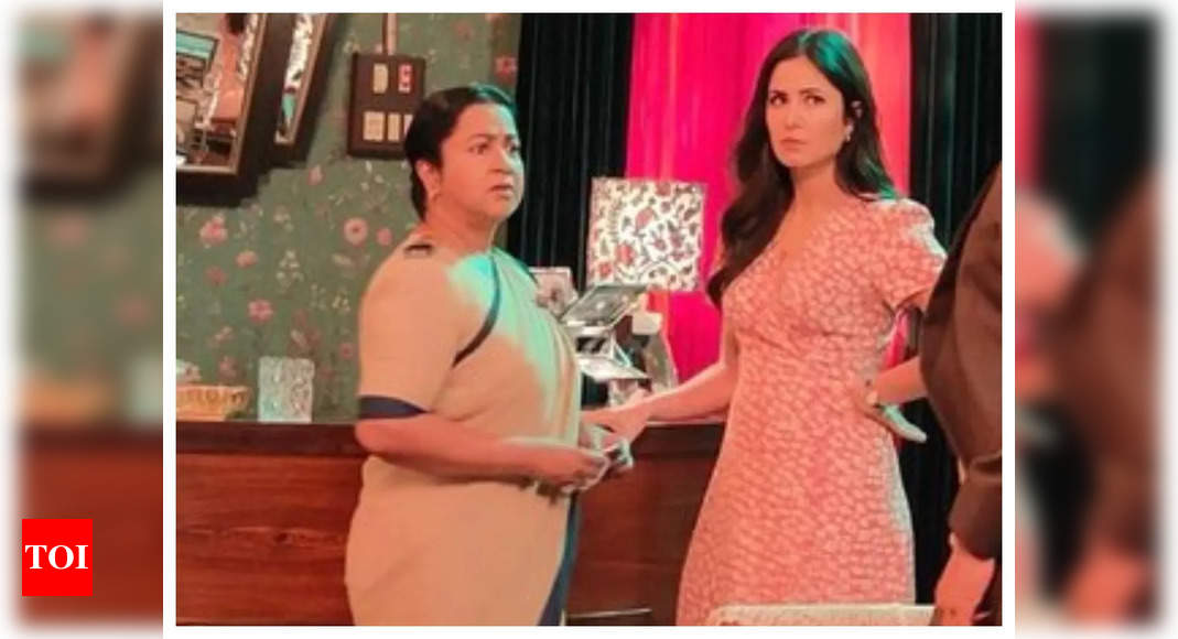 Leaked photos of Katrina Kaif with south actress Radikaa Sarathkumar from the sets of 'Merry Christmas' go viral | Hindi Movie News